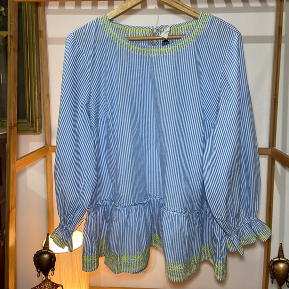 🛍️Striped Tops. Size- Tag it’s XXS BUT THIS IS BIGGER IN SIZE -⬇️Measurement - Picture 7 of 12